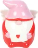 A ceramic gnome figurine with wings, holding a letter. Voir les images du produit