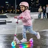 Sun Baby Kinder-Scooter Lumiride LED, 2 Räder, 7 Farben/20 Produktbild-Vorschau 3