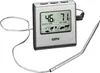 A digital meat thermometer with a probe and a display screen showing temperature readings and food icons. Anteprima dell’immagine prodotto