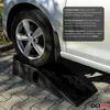 A car tire is on a black ramp, which is placed on a paved surface. There is text in a box on the right side of the image. Náhled obrázku produktu