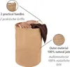 A round, natural jute laundry basket filled with folded towels and clothes, with callouts highlighting its features and material. Náhled obrázku produktu