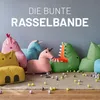 A collection of animal-shaped beanbag chairs for children, with small balls scattered on the floor. Anteprima dell’immagine prodotto