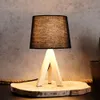Stolní lampa s døevìnými nohama, H. 29 cm Náhled obrázku produktu 2