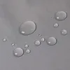 Water droplets on a gray fabric surface. Voir les images du produit