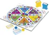 A Trivial Pursuit board game is laid out on a white surface, with game pieces and cards scattered around it. Anteprima dell’immagine prodotto
