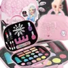 Koffer mit einem Make-up-Set für ein Mädchen Produktbild-Vorschau 1