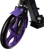 Close-up of the front wheel and fender of a scooter. Anteprima dell’immagine prodotto