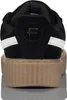 The back view of a black Puma Creeper Phatty sneaker with white stripes and a gum sole. Anteprima dell’immagine prodotto