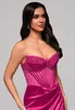 Ombre Elegantes Abendkleid mit Perlenkorsett und hohem Produktbild-Vorschau 2