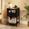 COSTWAY 2 tables de chevet, table d'appoint avec station de Voir les images du produit 9