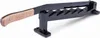 A manual wood splitter with a wooden handle is mounted on a black stand. Produktbild-Vorschau