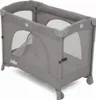 A gray Joie Kubbie Sleep travel cot is shown from a slightly elevated side angle. Produktbild-Vorschau