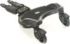 A black and gray stroller board with a seat, shown from a diagonal angle against a white background. Náhľad obrázku produktu