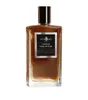 A bottle of perfume on a white background. Anteprima dell’immagine prodotto
