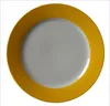 A top-down view of a single plate on a white background. Anteprima dell’immagine prodotto