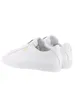 A pair of white Puma sneakers shown from a side-angle against a white background. Produktbild-Vorschau