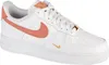 A single Nike Air Force 1 '07 Essential shoe is shown against a white background. Produktbild-Vorschau