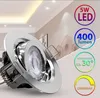 A close-up of a recessed LED spotlight with marketing graphics on the right side, showing product features. Produktbild-Vorschau