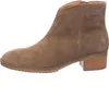 A side view of a brown suede ankle boot on a white background. Anteprima dell’immagine prodotto