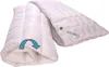 A white pillow is shown folded and partially unrolled, with a blue arrow indicating a folding motion. Produktbild-Vorschau