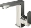 A single chrome faucet on a white background. Anteprima dell’immagine prodotto