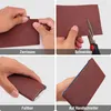 A collage of four images showing how to prepare and use sandpaper. Voir les images du produit