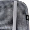 A close-up view of the corner of a dark gray mesh shoe mat with a gray elastic strap and a black label with the brand name 'umbra' printed on it. Náhled obrázku produktu