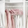 Samt Kleiderbügel rosa 25 Stück mit goldenen Haken – edel & Produktbild-Vorschau 9