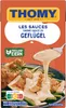 A serving suggestion of Thomy Les Sauces Geflügel Sahnesauce poured over chicken and green beans. Produktbild-Vorschau