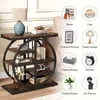 A side table with various decorative items and a collage of product features. Anteprima dell’immagine prodotto