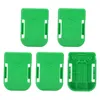 Five green battery holders are arranged on a white background. Three are in the bottom row, and two are in the top row. Produktbild-Vorschau