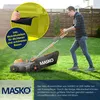 A man is mowing a lawn with a MASKO battery-powered lawnmower. There is an inset graphic showing a mulching function. Produktbild-Vorschau