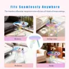 A collage of four lifestyle images showing a clear, iridescent acrylic side table in different home settings (balcony, living room, bedroom, study), with a central close-up of the table. Anteprima dell’immagine prodotto