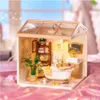 ROBOTIME DW014B, Miniaturowy domek DIY, Chłopak, Podgląd zdjęcia produktu 4