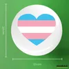 Huuraa Button Trans Pride Flagge LGBTQ Herz 25mm rund mit Produktbild-Vorschau 3