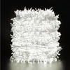 A tightly wound coil of white LED string lights against a black background. Anteprima dell’immagine prodotto