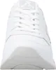 Das Bild zeigt einen weißen Freizeitschuh der von der Seite betrachtet wird. Der Schuh hat ein sportliches Design mit einer strukturierten Oberfläche und einer stabilen Sohle. Náhled obrázku produktu