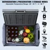 An open portable refrigerator filled with drinks and fruits, with icons and text describing its features. Produktbild-Vorschau