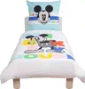 A Mickey Mouse themed duvet cover and pillowcase set on a white background. Produktbild-Vorschau