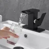Schwarze Wasserfall-Badarmatur mit Produktbild-Vorschau 7