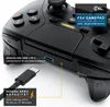 A close-up view of a black PS4 gamepad, highlighting its USB-C port and battery capacity. Produktbild-Vorschau