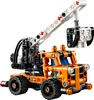A LEGO Technic mobile elevated work platform toy. Anteprima dell’immagine prodotto