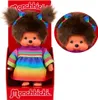 Fille en robe arc-en-ciel | Poupée Monchhichi de 20 cm | Voir les images du produit 3