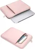 A pink laptop sleeve is shown with a laptop partially inserted, and in the second image, a phone and pens are inside the sleeve. Anteprima dell’immagine prodotto