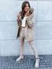 Dstreet. Parka para mujer, modelo Goddess, color beige, Vista previa de la imagen del producto 2