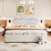 A bedroom scene featuring a bed with a tufted headboard, bedside tables, and decorative elements. Voir les images du produit