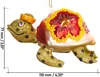 A glass ornament shaped like a turtle, decorated with a floral pattern on its shell and a small hat on its head. Dimensions are indicated by measurement lines. Podgląd zdjęcia produktu