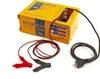 A yellow battery charger with cables and clamps is displayed on a white background. Anteprima dell’immagine prodotto