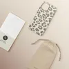 Coque arrière Selencia Sabi Panther Print avec MagSafe pour Voir les images du produit 7