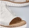 Rieker Damen Pantolette Keilabsatz und breiter Riemen mit Produktbild-Vorschau 40